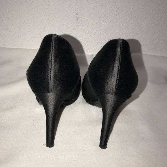 stuart weitzman Black Satin Round Toe High heel Pumps - Picture 3 of 5